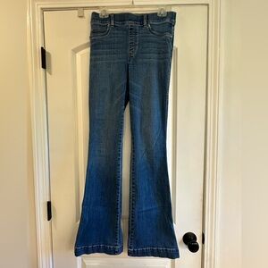 EUC Spanx pull on vintage indigo flare jeans. 32” inseam. Smoke free home